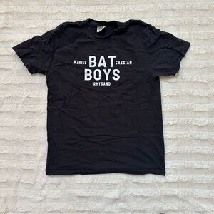 Sarah J. Maas T-Shirt ACOTAR Bat Boys Night Court Medium